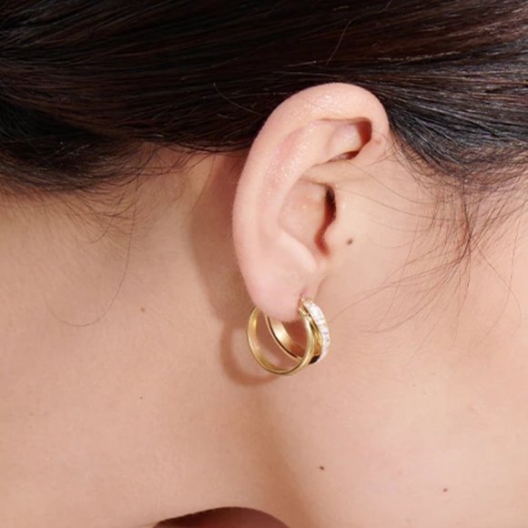 New 18K Gold Plated Princess Cut Diamond Double Layer Round Hoop Earrings - Picture 3 of 5